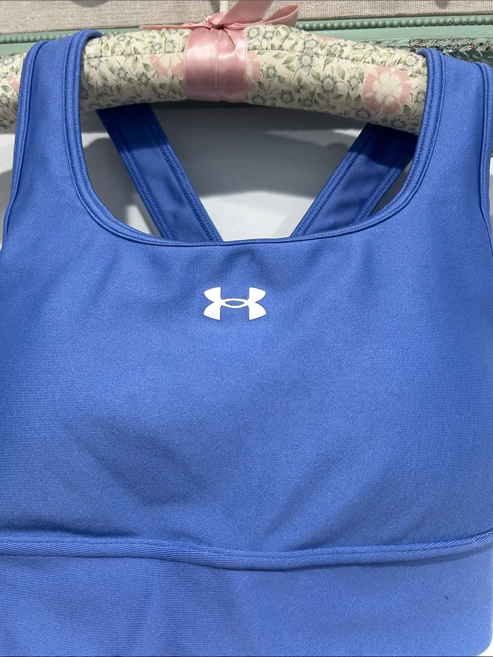 Under Armour women’s small periwinkle Blue Sports Bra with White Logo small size